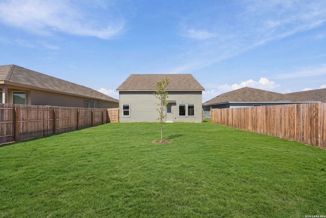4618 LEGACY TRL, Von Ormy, TX 78073