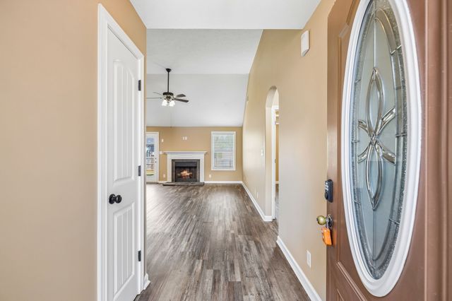 1115 Freedom Dr, Clarksville, TN 37042