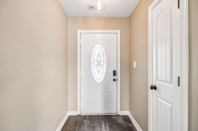 1115 Freedom Dr, Clarksville, TN 37042
