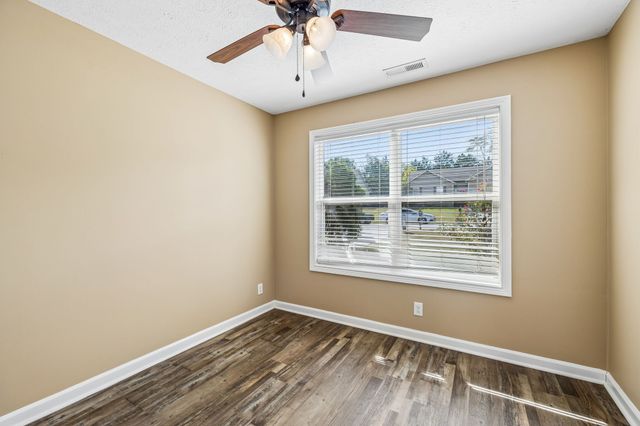 1115 Freedom Dr, Clarksville, TN 37042