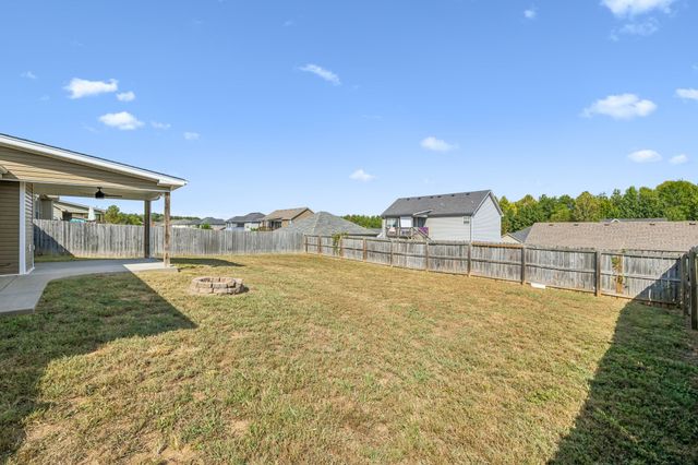 1115 Freedom Dr, Clarksville, TN 37042