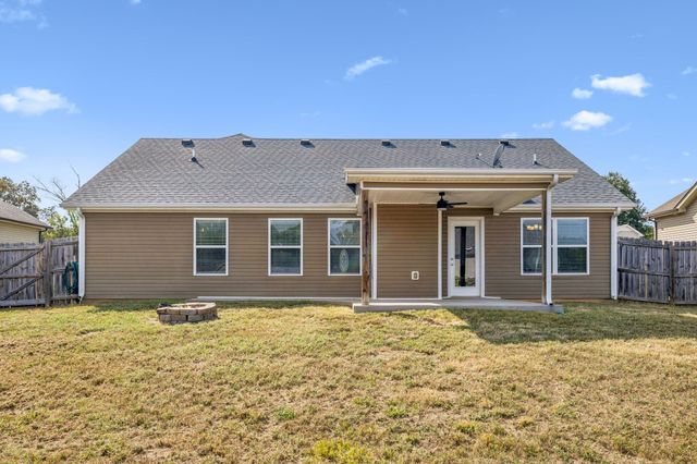 1115 Freedom Dr, Clarksville, TN 37042