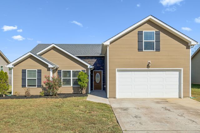 1115 Freedom Dr, Clarksville, TN 37042