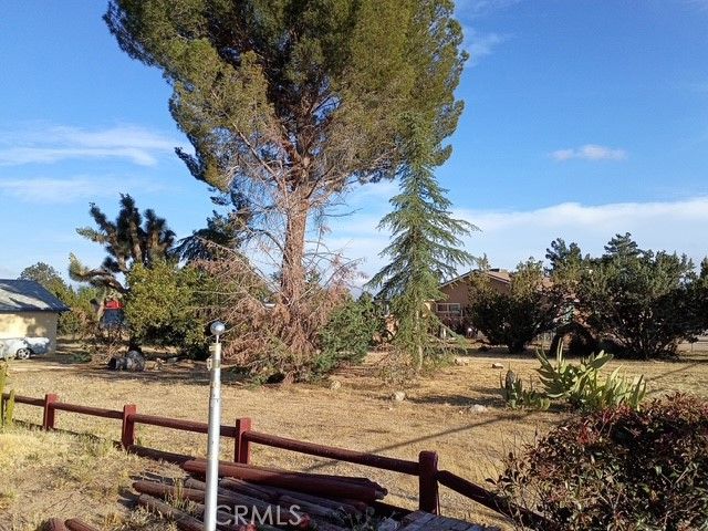 9327 9th, Hesperia, CA 92345