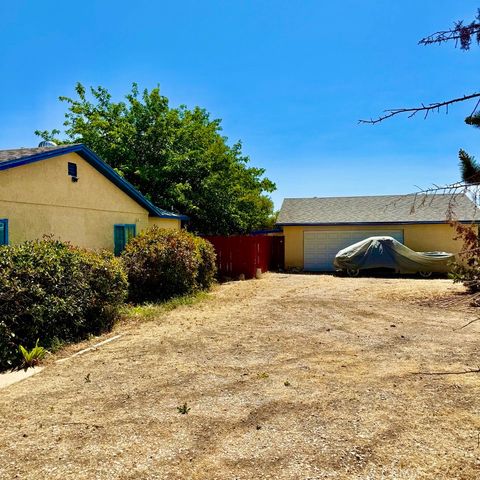 9327 9th, Hesperia, CA 92345