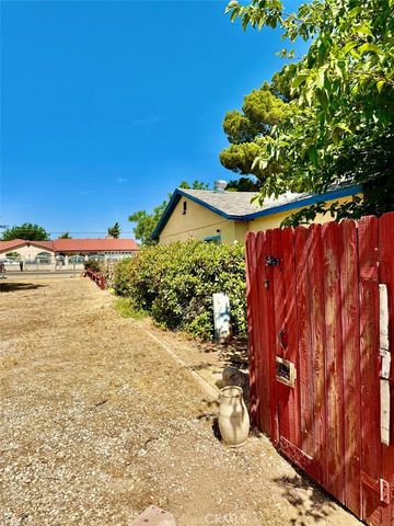 9327 9th, Hesperia, CA 92345