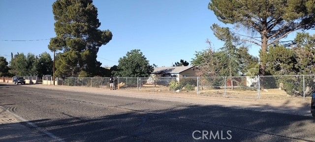 9327 9th, Hesperia, CA 92345