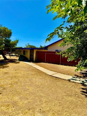 9327 9th, Hesperia, CA 92345