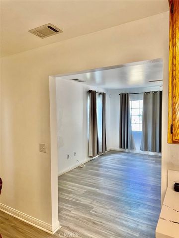 9327 9th, Hesperia, CA 92345