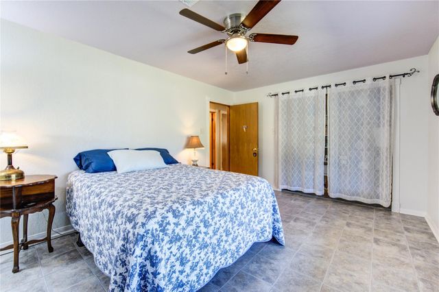 2465 Ryan Drive, Alvin, TX 77511