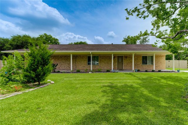 2465 Ryan Drive, Alvin, TX 77511