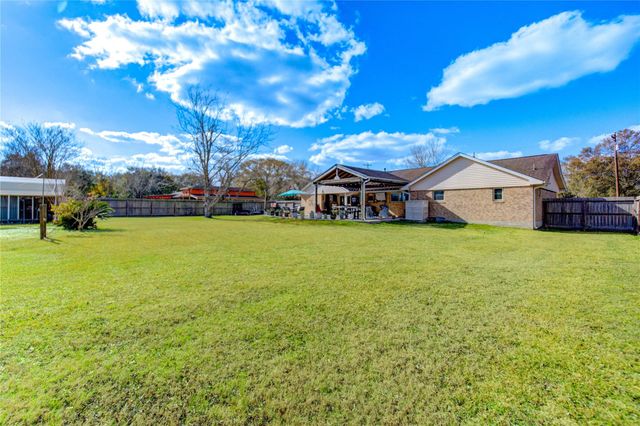 2465 Ryan Drive, Alvin, TX 77511