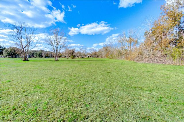 2465 Ryan Drive, Alvin, TX 77511