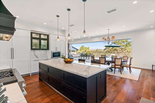 13995 Mira Montana Dr, Del Mar, CA 92014