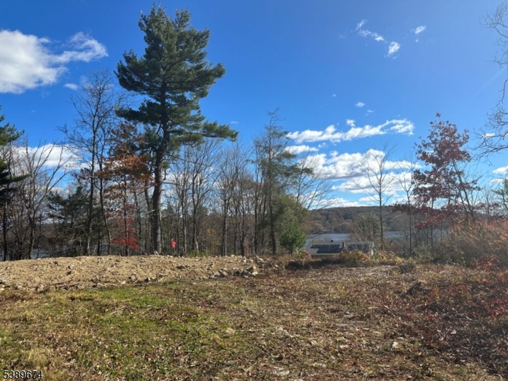 4 Wyckoff Ct, West Milford Twp., NJ 07421 — photo 2