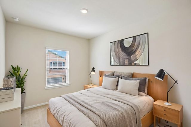 633 Sand Dollar Drive, Kemah, TX 77565