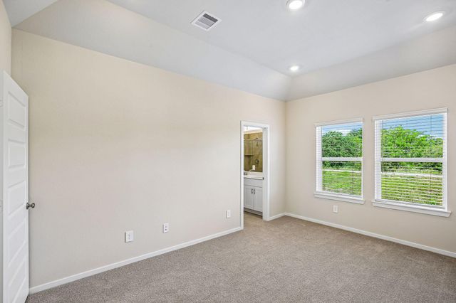 633 Sand Dollar Drive, Kemah, TX 77565