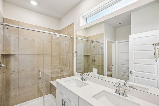 633 Sand Dollar Drive, Kemah, TX 77565