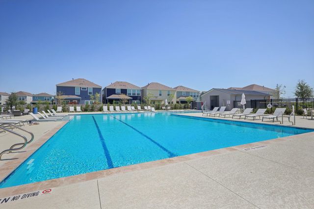 633 Sand Dollar Drive, Kemah, TX 77565
