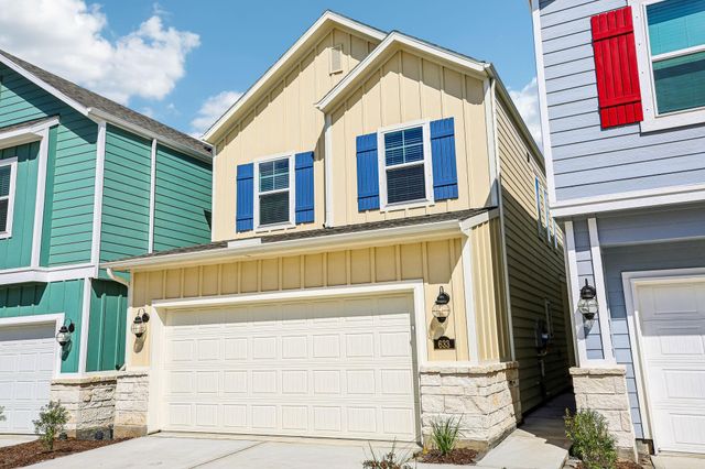 633 Sand Dollar Drive, Kemah, TX 77565
