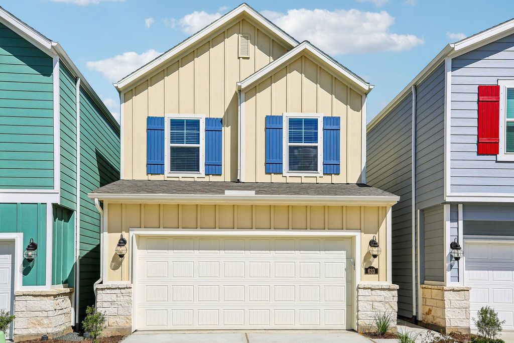 633 Sand Dollar Drive, Kemah, TX 77565