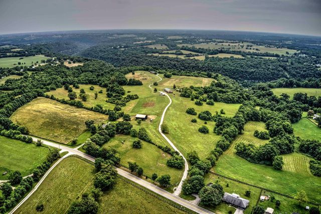 4160 Lexington Road, Harrodsburg, KY 40330