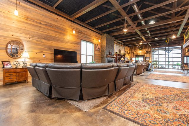 4160 Lexington Road, Harrodsburg, KY 40330