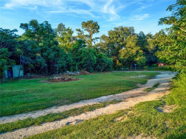 27125 County Road 54, Daphne, AL 36526
