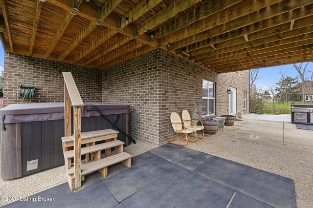11513 Garden Cove Ct, Louisville, KY 40291