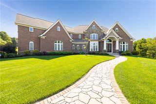 6 Whisperwood Drive, Perinton, NY 14564
