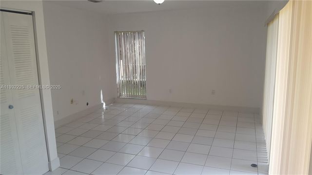 11860 SW 92nd Ln, Miami, FL 33186