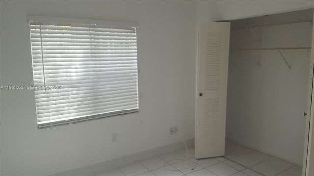 11860 SW 92nd Ln, Miami, FL 33186