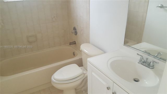 11860 SW 92nd Ln, Miami, FL 33186