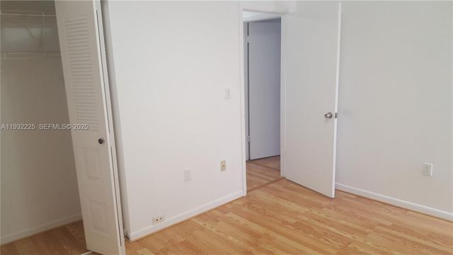 11860 SW 92nd Ln, Miami, FL 33186