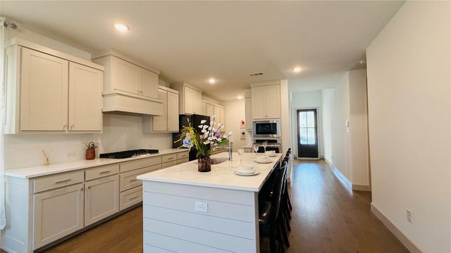 213 Scottish Way, Mansfield, TX 76063
