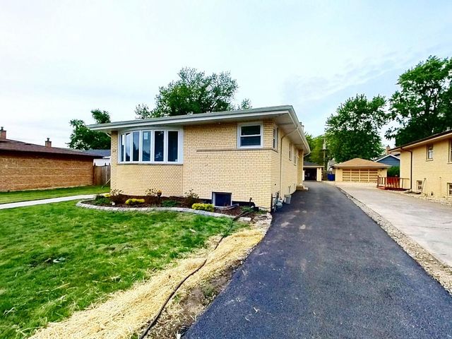 5544 Oakdale Drive, Oak Lawn, IL 60453