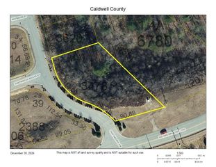 702 Chatsworth Circle SE 1, Lenoir, NC 28645