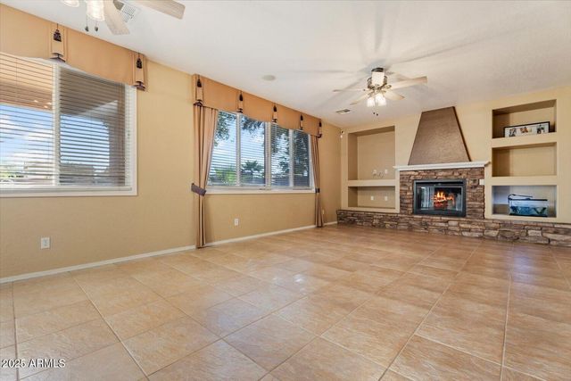 14975 W WETHERSFIELD Road, Surprise, AZ 85379