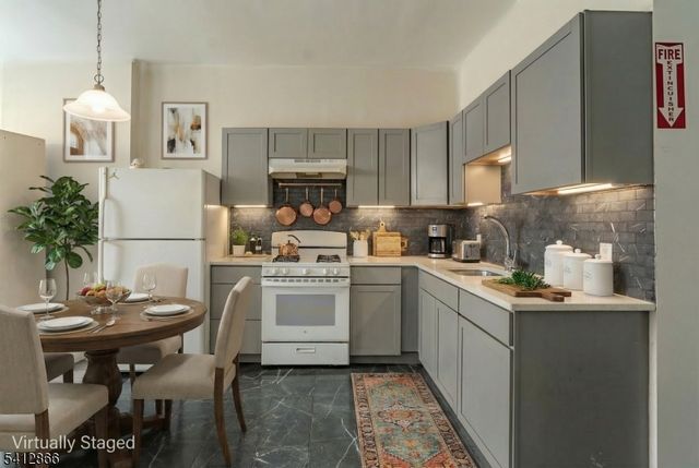 324 14Th Ave, Newark City, NJ 07103