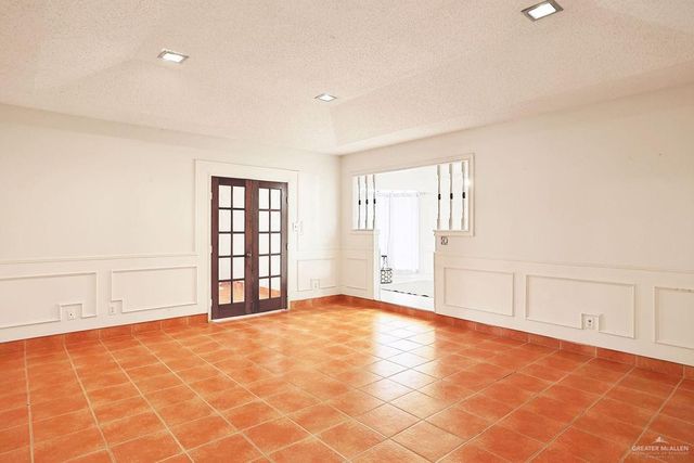 3208 Kiwi Avenue, Mcallen, TX 78504