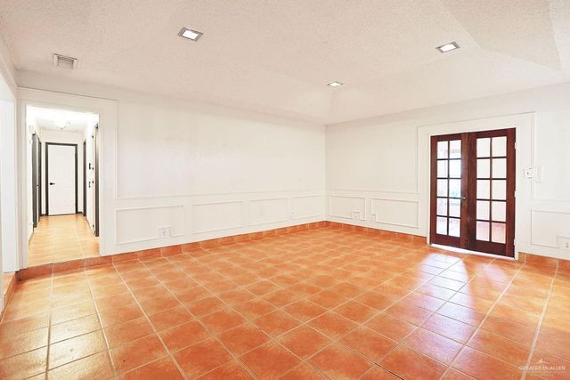 3208 Kiwi Avenue, Mcallen, TX 78504