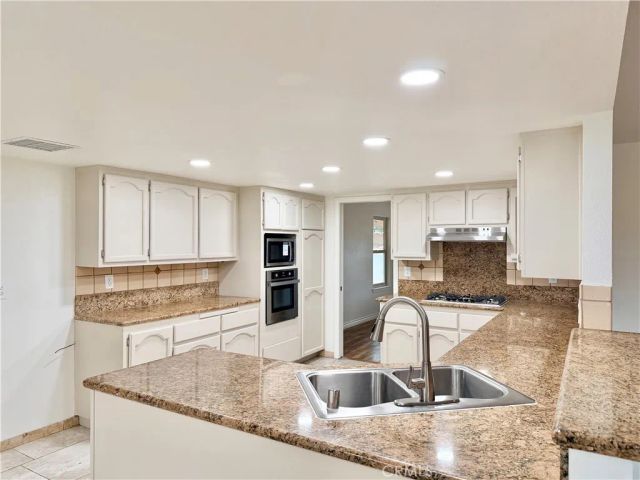 14840 Pamlico Road, Apple Valley, CA 92307