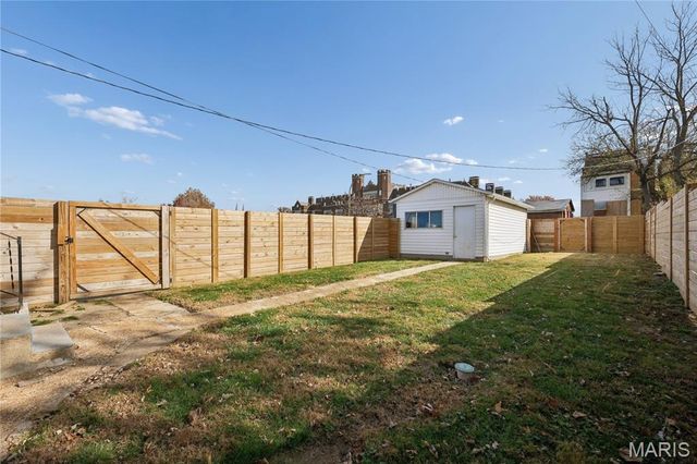 4400 Tennessee Avenue, St Louis, MO 63111