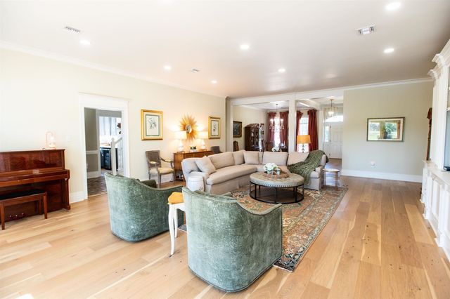 17609 La Hwy 3235, Galliano, LA 70354