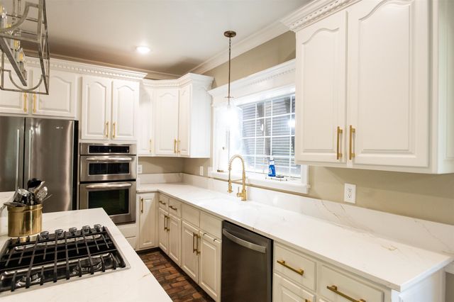 17609 La Hwy 3235, Galliano, LA 70354