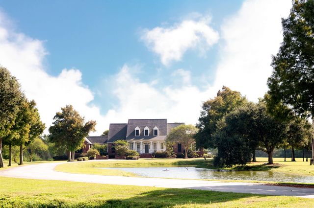 17609 La Hwy 3235, Galliano, LA 70354