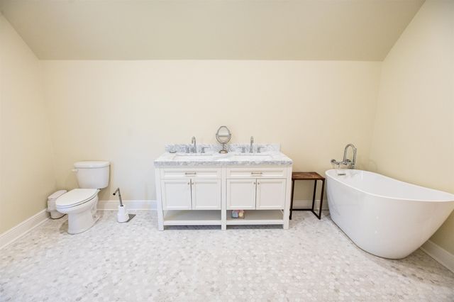 17609 La Hwy 3235, Galliano, LA 70354