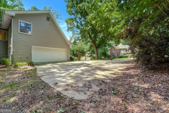 1885 Oak Wind Lane, Buford, GA 30519