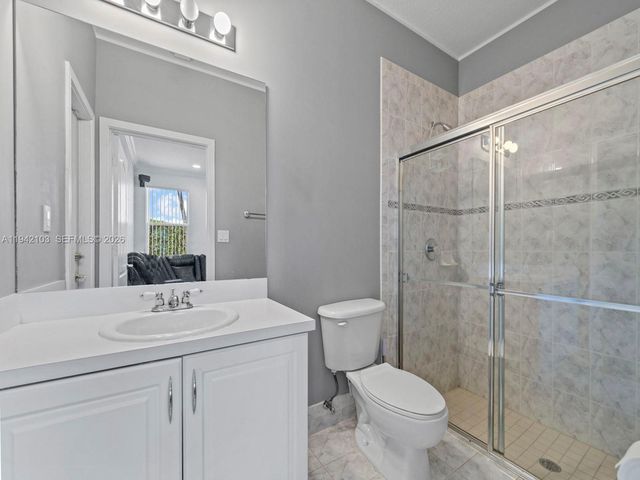 16421 SW 64th Ter, Miami, FL 33193