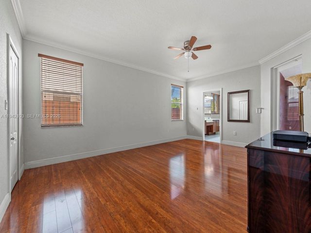 16421 SW 64th Ter, Miami, FL 33193